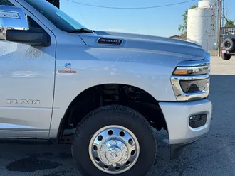 2026 Ram 3500 photo 4
