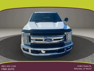 2019 Ford F350 Super Duty Crew Cab photo 4