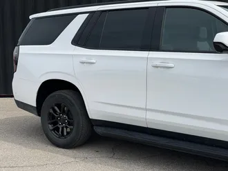 2025 Chevrolet Tahoe photo 5