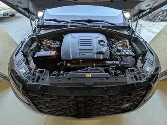Range Rover Velar P250 R-Dynamic SE 17