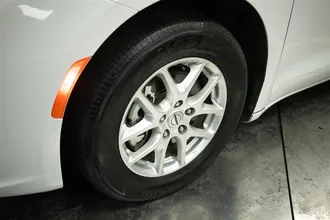 2023 CHRYSLER PACIFICA photo 4