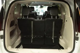 2023 CHRYSLER PACIFICA photo 7