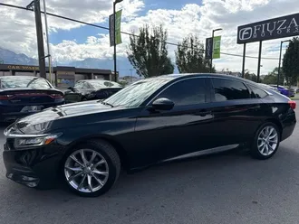 2018 Honda Accord photo 2