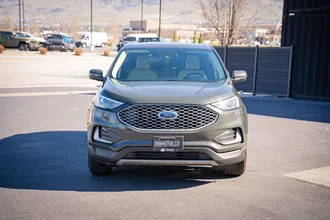2023 Ford Edge photo 2