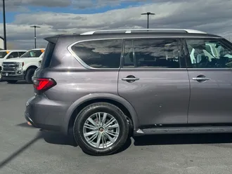 2024 INFINITI QX80 photo 5