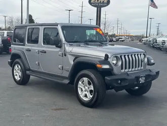 2020 Jeep Wrangler photo 3