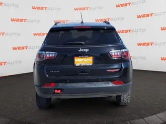 2025 Jeep Compass photo 4