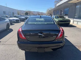 XJ 4
