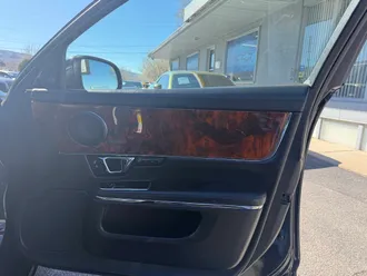 XJ 18