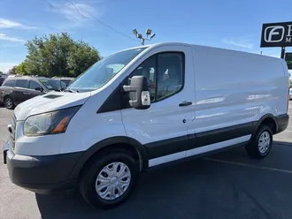 2017 Ford Transit-150 photo 4