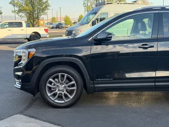 2024 GMC Terrain photo 7