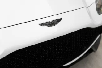 2026 Aston Martin DBX photo 6