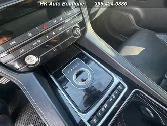F-Pace 30t R-Sport 13