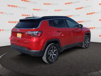 2025 Jeep Compass photo 5