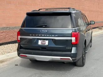 Expedition Max 8