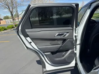 Range Rover Velar 25