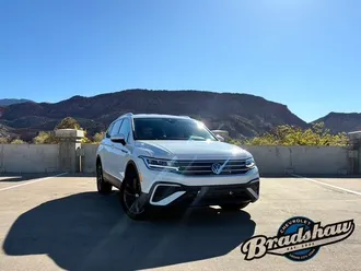 2024 Volkswagen Tiguan photo 2