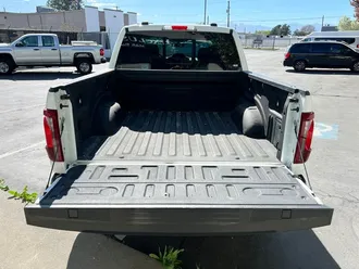 F-150 XLT 8