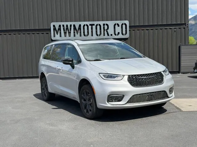 2024 Chrysler Pacifica Limited