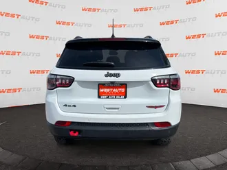 2024 Jeep Compass photo 4