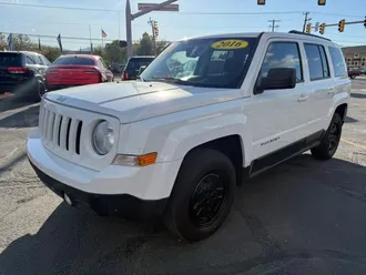 2016 Jeep Patriot photo 3