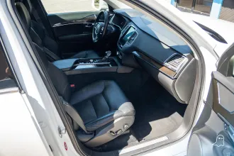 XC90 37