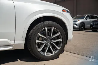 XC90 4