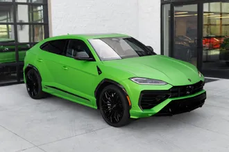 2026 Lamborghini Urus photo 3