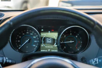 F-PACE 21