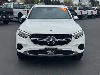 2024 Mercedes-Benz GLC photo 2