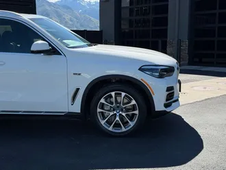 2023 BMW X5 photo 3