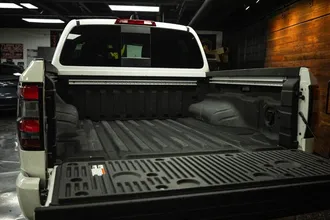 2025 NISSAN FRONTIER photo 7