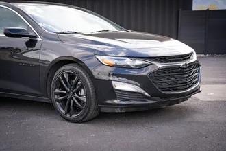 2024 Chevrolet Malibu photo 3