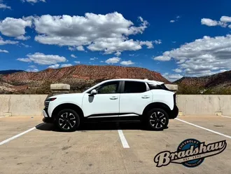 2025 Nissan Kicks photo 4