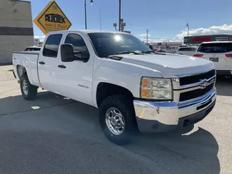 2010 Chevrolet Silverado 2500HD photo 3