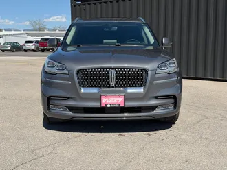 2021 Lincoln Aviator photo 2