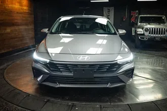 2025 HYUNDAI ELANTRA photo 4