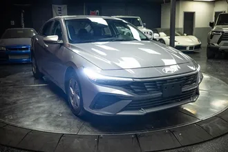 2025 HYUNDAI ELANTRA photo 5