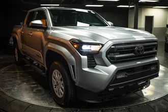 2025 TOYOTA TACOMA photo 5