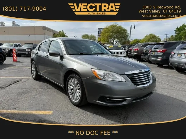 2012 Chrysler 200 LX Sedan 4D