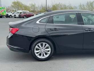 2025 Chevrolet Malibu photo 5