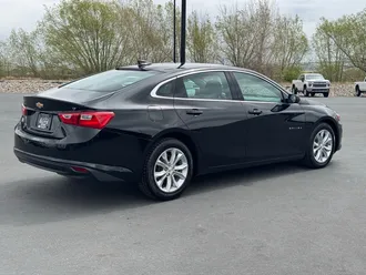 2025 Chevrolet Malibu photo 6