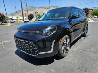 2023 Kia Soul photo 3