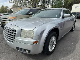 2008 Chrysler 300 photo 2