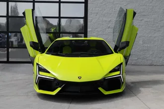 2026 Lamborghini Revuelto photo 4