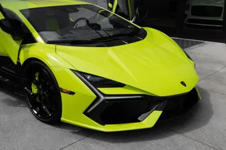 2026 Lamborghini Revuelto photo 5