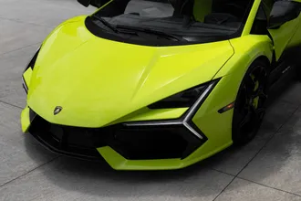 2026 Lamborghini Revuelto photo 6