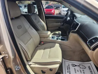Grand Cherokee 18