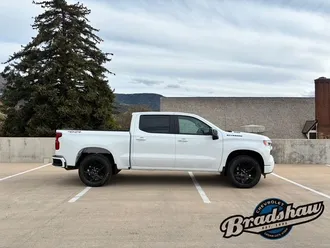 2026 Chevrolet Silverado 1500 photo 3