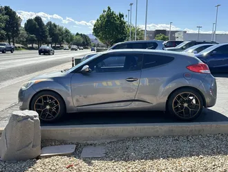 2016 Hyundai Veloster photo 6